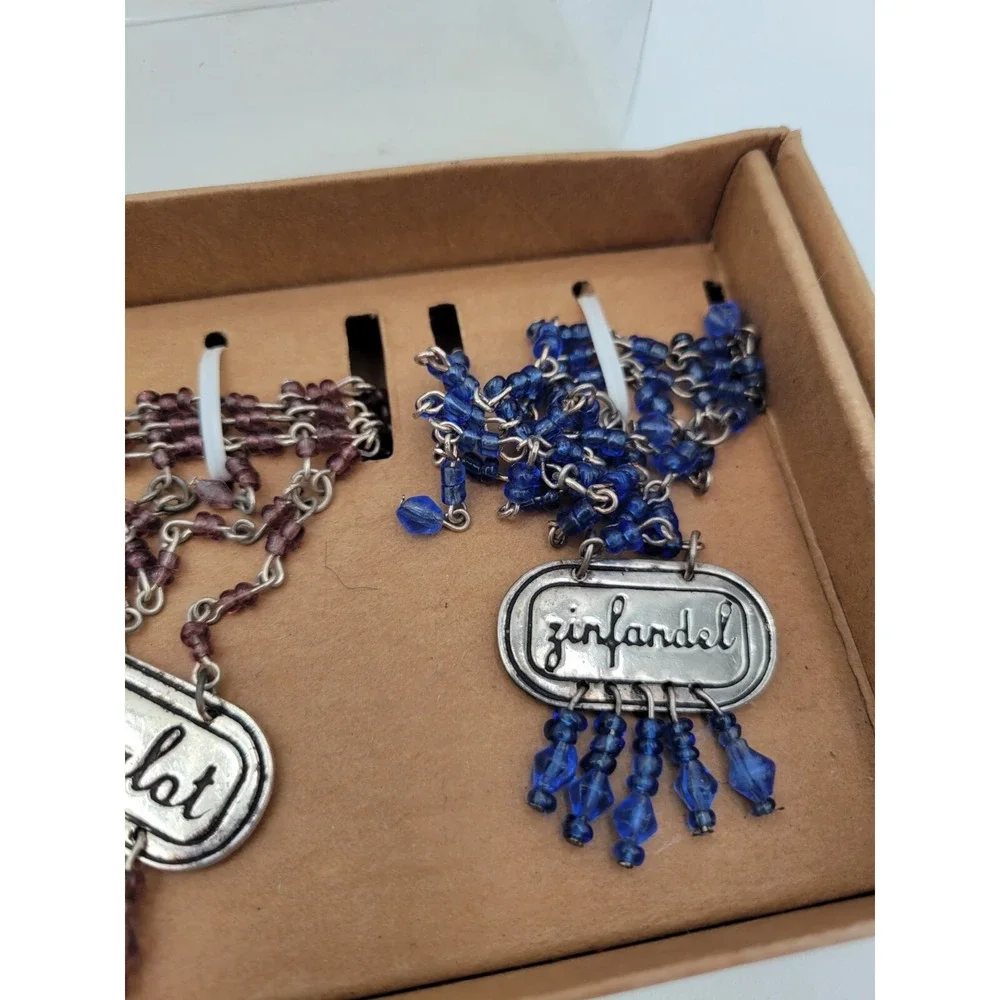 2002 Bombay Co Set of 4 Beaded Wine Bottle Necklace Tags 2217118 Vintage Box‎